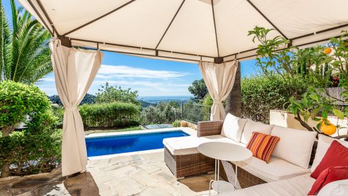 Schöne Villa mit atemberaubende Panoramablick in Sierra Blanca Country Club