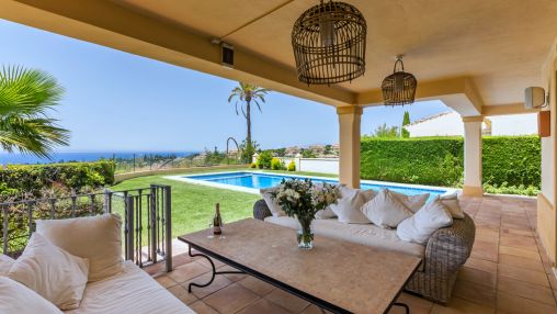 Elviria: Fantástica Villa con panorámicas vistas al mar