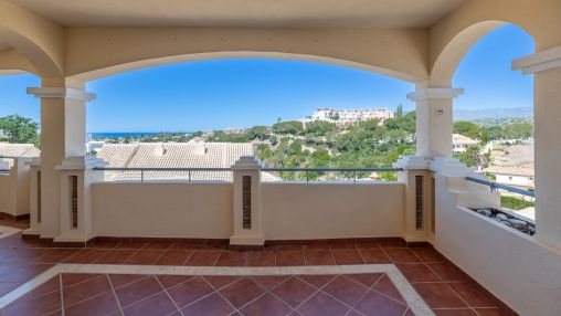 Espléndido apartamento de 2 dormitorios en Elviria, Marbella