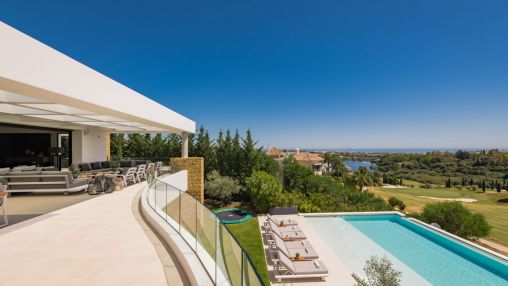 Elegante Golf-Front Villa in Los Flamingos mit Luxuriösen Merkmalen