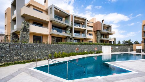 Contemporary Apartament in La Quinta with Panoramic Views within a Resort with Luxury Facilities