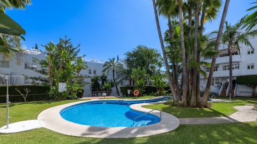 Atemberaubende Penthouse mit Blick und in der Nähe von Annehmlichkeiten in Marbella Real