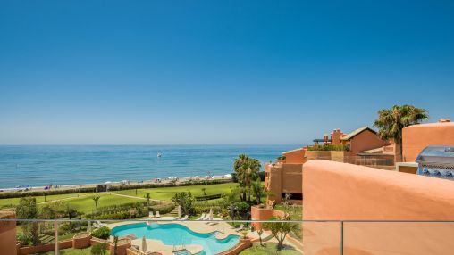 Luxurious Frontline Beach Penthouse in Los Monteros