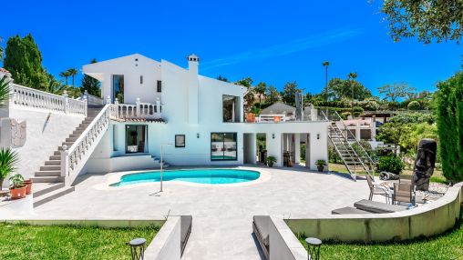 Stunning Villa in El Rosario: A Perfect Blend of Comfort and Luxury