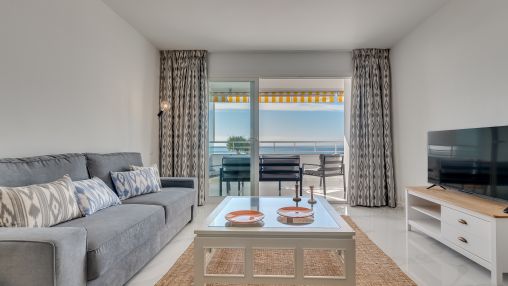 Exclusive First-Line Beachside Apartment with Stunning Sea Views in Playa Real, Marbella