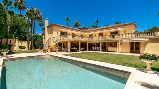 Exclusive mansion in Nueva Andalucia set in a prime location