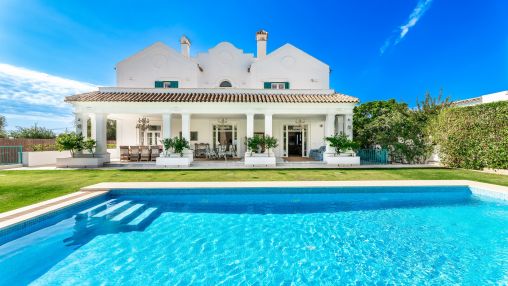 Marbella City: Elegant Mediterranean villa
