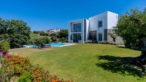 Los Monteros: Villa de diseño en primera línea de golf