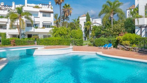 Goldene Meile Strand: Duplex-Penthouse in Strand Nähe in Alhambra del Mar