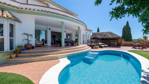 Istán: Villa with stunning views in Cerros del Lago
