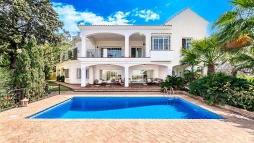 Villa in El Rosario mit Panoramablick in Garten-Oase