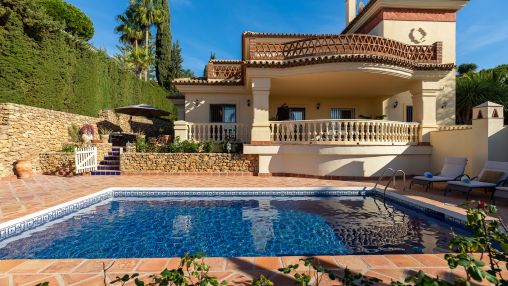 Chic villa with an Andalusian flare in Elviria