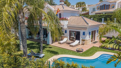 Luxury Villa Beachside in Bahia de Marbella
