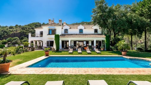 El Madroñal: Andalusische Villa im Stil mit Panoramablick