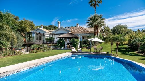 Villa de lujo en La Zagaleta con encanto andalúz