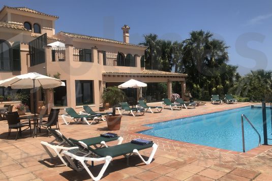 Dos Olivos is a luxury home in Andalucian style in the urbanisation of Alcaidesa.