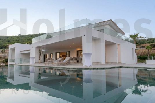 Villa Serenade redefines luxury in Sotogrande, blending architecture, nature, and exceptional Mediterranean views