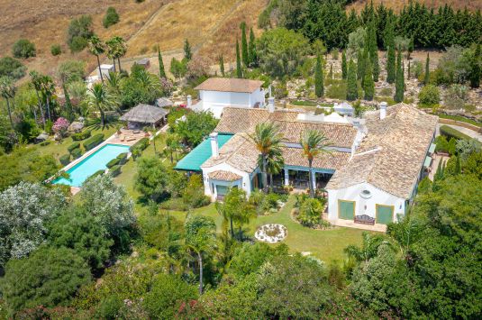 Elegant, classic, private and unique estate in San Martín del Tesorillo