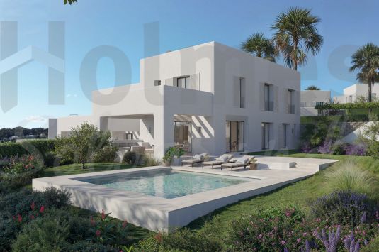 Four-bedroom house within the new Las Villas de los Álamos complex in La Reserva de Sotogrande.