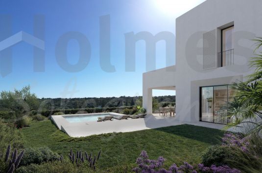 Four-bedroom house within the new Las Villas de los Álamos complex in La Reserva de Sotogrande.