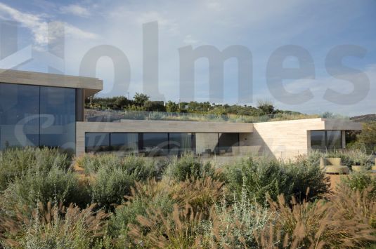 Exclusive villa in the most private area of La Reserva de Sotogrande with panoramic sea views.