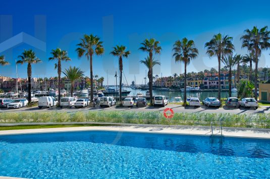First floor apartment in the new luxury development of PIER in the Sotogrande Marina.