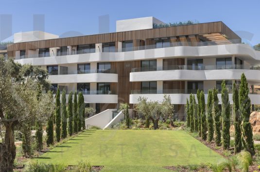 Stunning 1st floor 2 bedroom apartment in the second phase of the exclusive new complex of Village Verde.