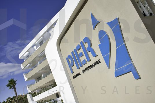 Second floor apartment in the new luxury development of PIER2 in the Sotogrande Marina.