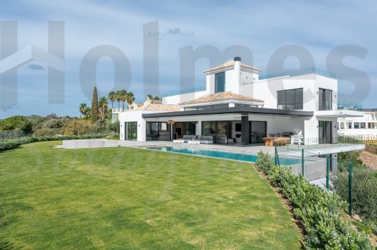 Villa for Sale in Almenara - Sotogrande Villa