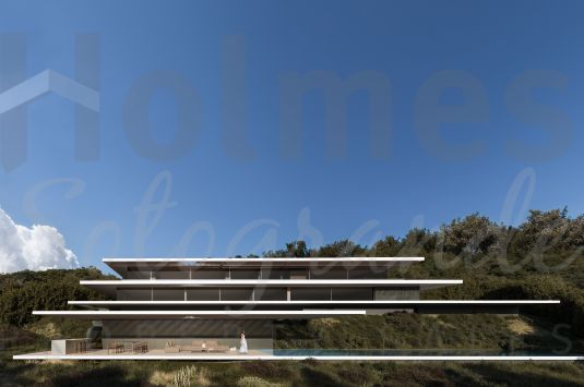 Villa Halo es una villa ultramoderna y de diseño minimalista bordeando el campo de golf de La Reserva. En Construcción.