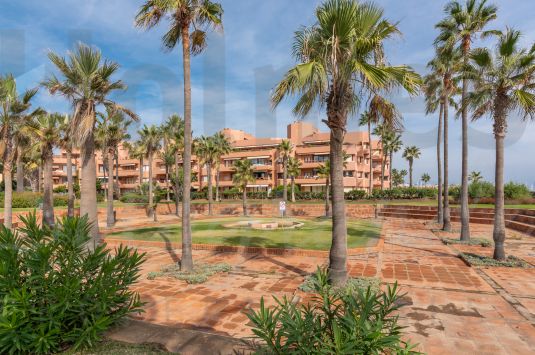 Front line beach apartment with amazing sea views in Puerto Sotogrande.