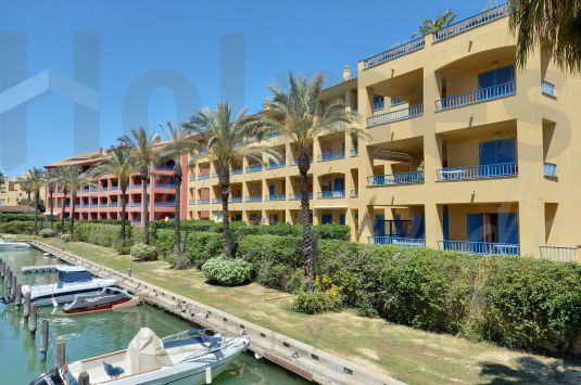 Fabulous ground floor apartment with an elevated position and south-easterly views over the Sotogrande Marina.
