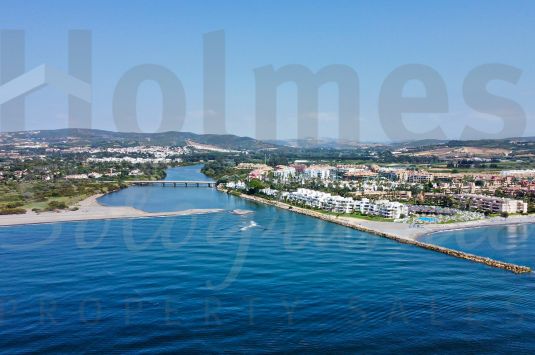 Town House for Sale in Apartamentos Playa - Sotogrande Town House