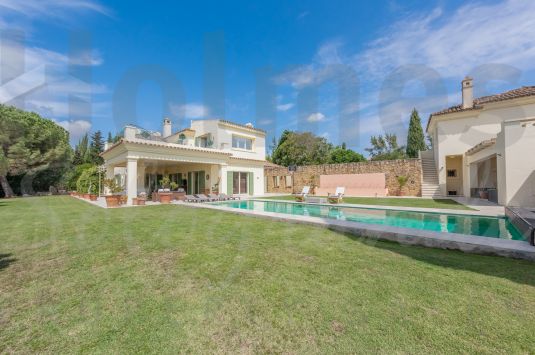 An imposing villa set over 3 South-facing plots with views over Almenara Golf and the sea.