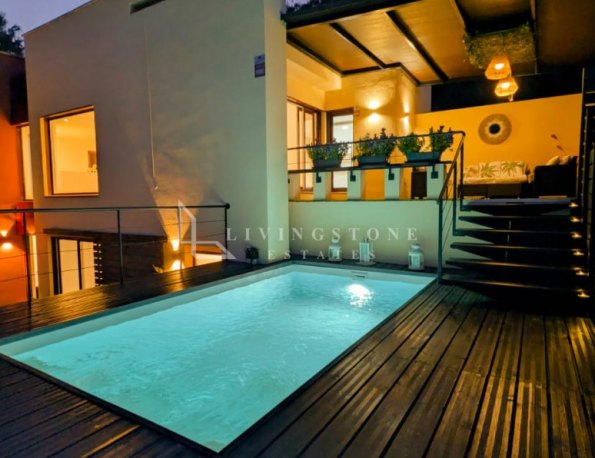 Villa for sale in Parque Botanico, Estepona East