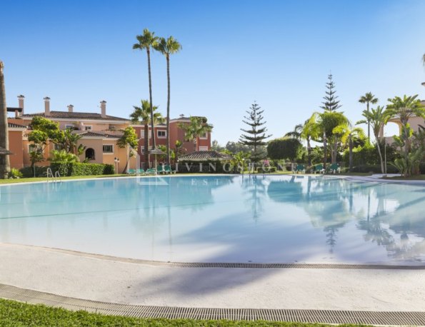 Duplex Penthouse for sale in Park Beach, Estepona East