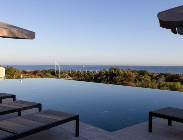 Beachfront New Build Apartment in Estepona Puerto