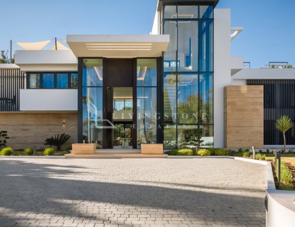 Contemporary luxury villa in Sotogrande