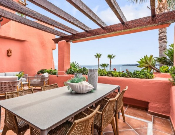 Appartement à louer En Cabo Bermejo, Estepona Est