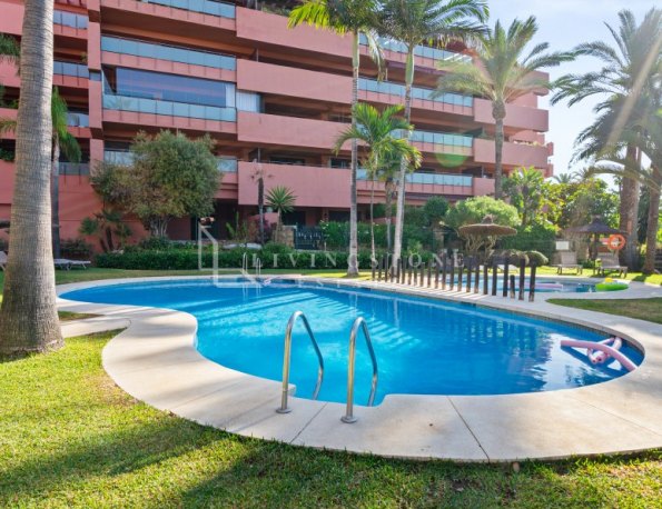 Appartement rez de chaussée à vendre En Las Salinas, Estepona Est