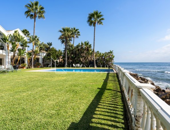 Exquisite Five-Bedroom Beachfront House in Casasola, Estepona East