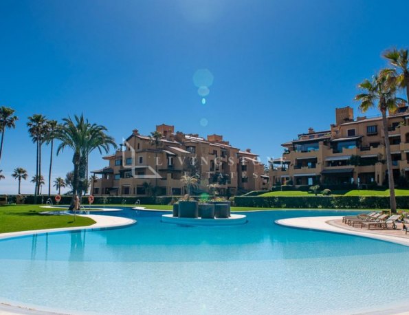 Apartamento Planta Baja en alquiler en Los Granados del Mar, Estepona Este