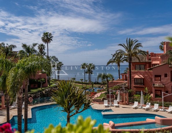 Fantastic beach front middle floor apartment with amazing sea views on New Golden Mile!