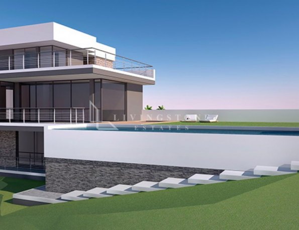 Large plot with the panoramic views over the cost towards Gibraltar and Africa!