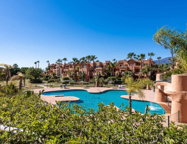 Hermoso Apartamento en Planta Baja en Sotoserena, Estepona Este