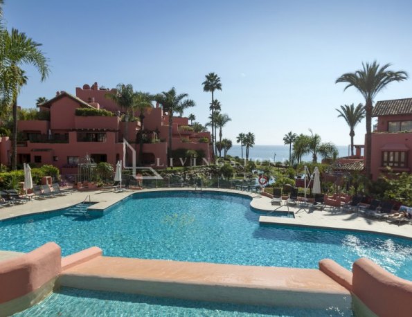 Apartamento Planta Baja en venta en Cabo Bermejo, Estepona Este