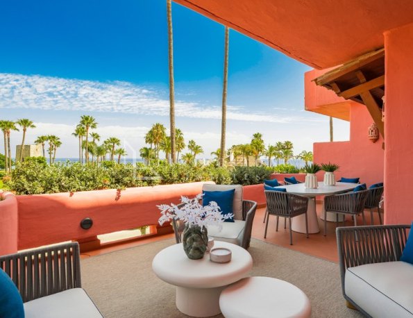 Renovated beachfront apartment with sea views in Cabo Bermejo, Estepona East.