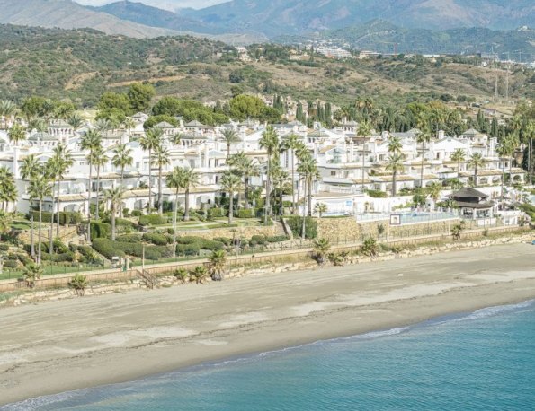 Renovated Sea-View Penthouse in Dominion Beach, Estepona