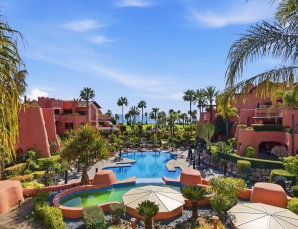 Luxury beachfront complex Torre Bermeja