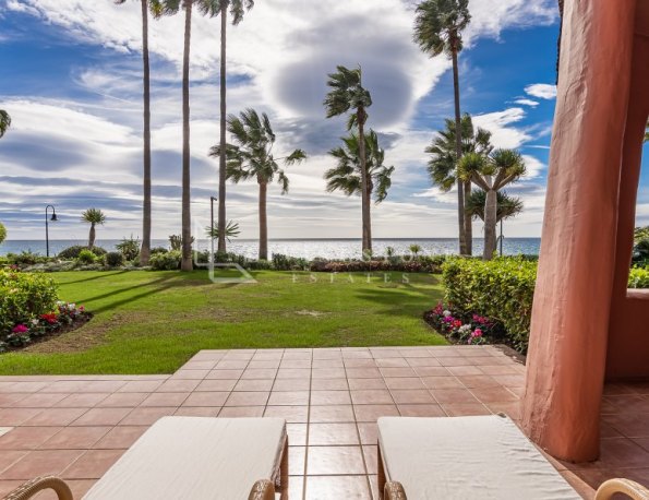 Magnifico apartamento de 3 dormitorios en planta baja